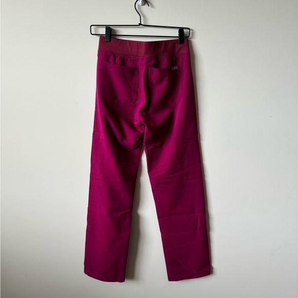 Figs Limited Edition Raspberry Sorbet - Picture 2 of 3